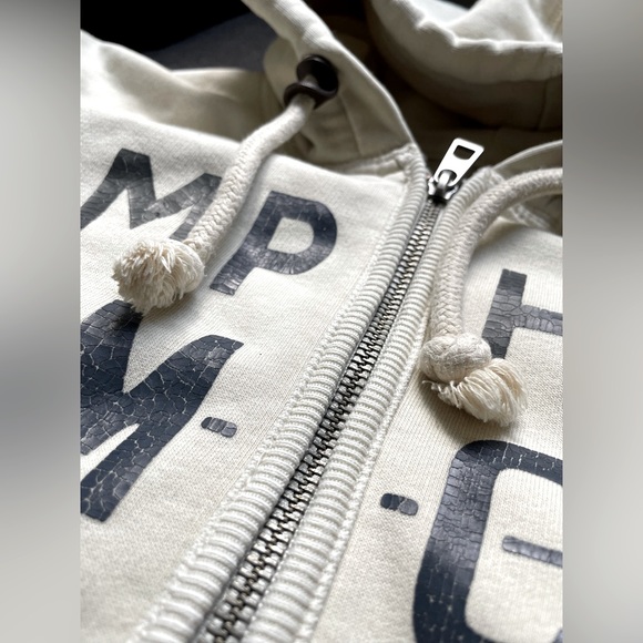 VGUC Men’s full zip hoodie - Picture 3 of 6